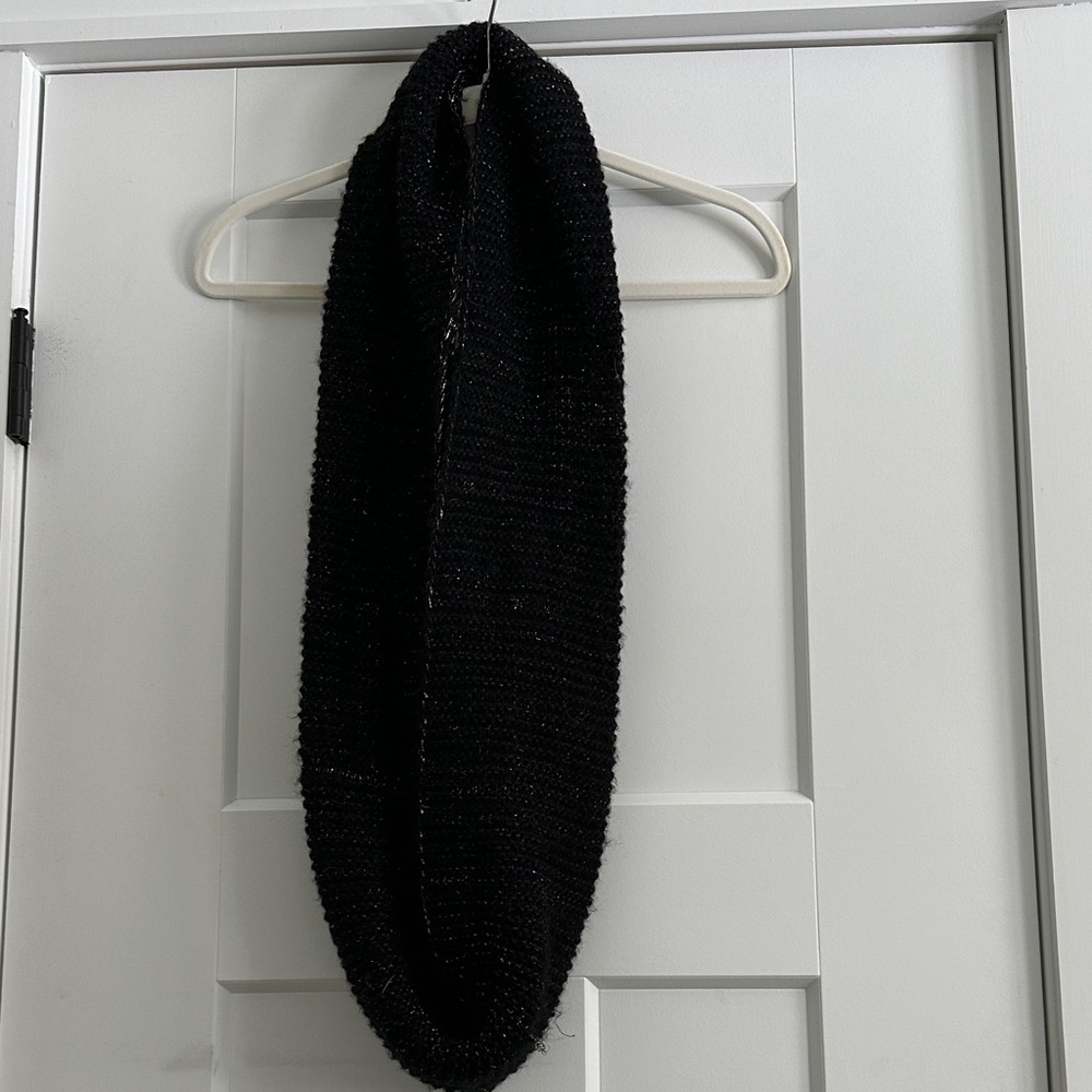 Elegant Black Knit Infinity Scarf